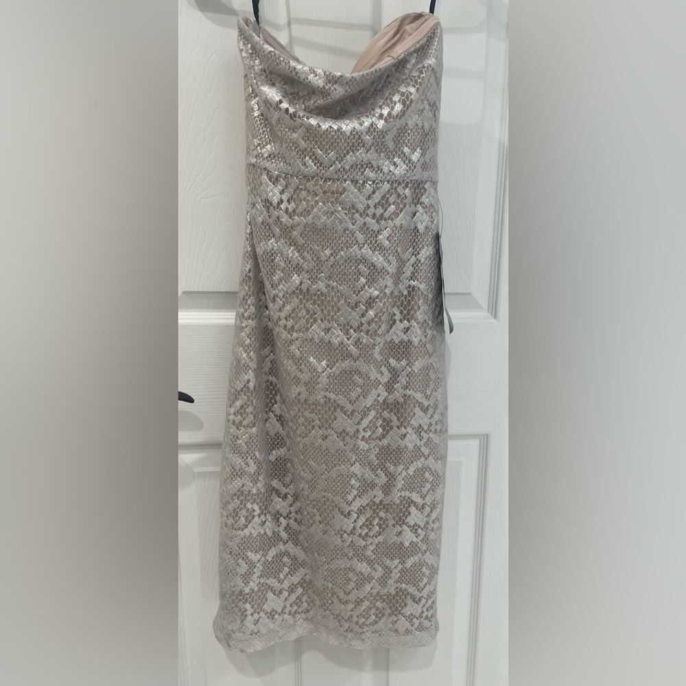 Bebe Strapless Sweetheart Neckline Lace Dress Metallic Silver Women’s Size S - Picture 5 of 9